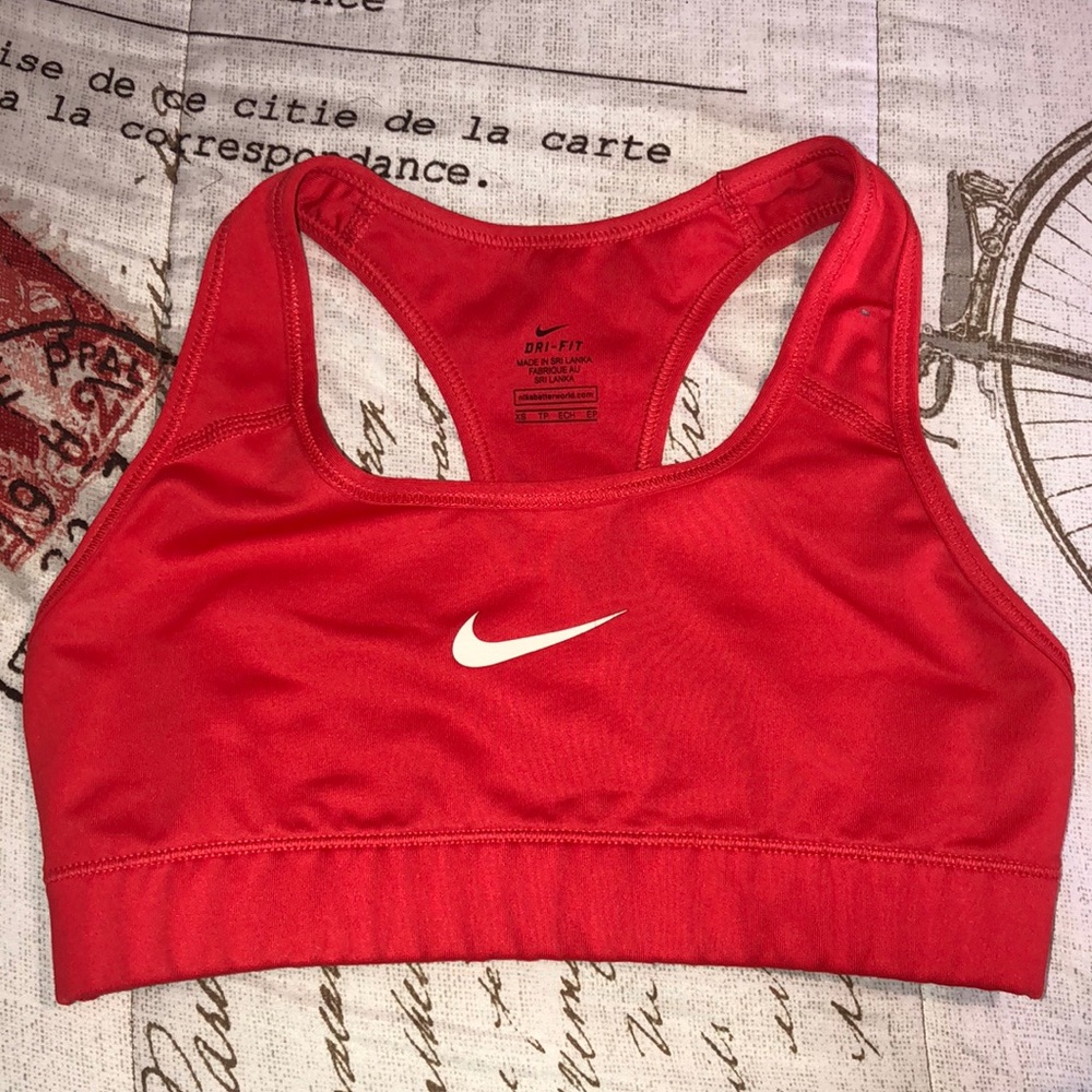 NIKE sports bra